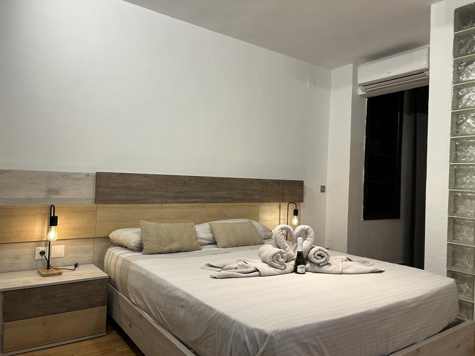 Lujo A Tu Alcance Con Spa Y Garaje Pleno Centro Уелва Екстериор снимка