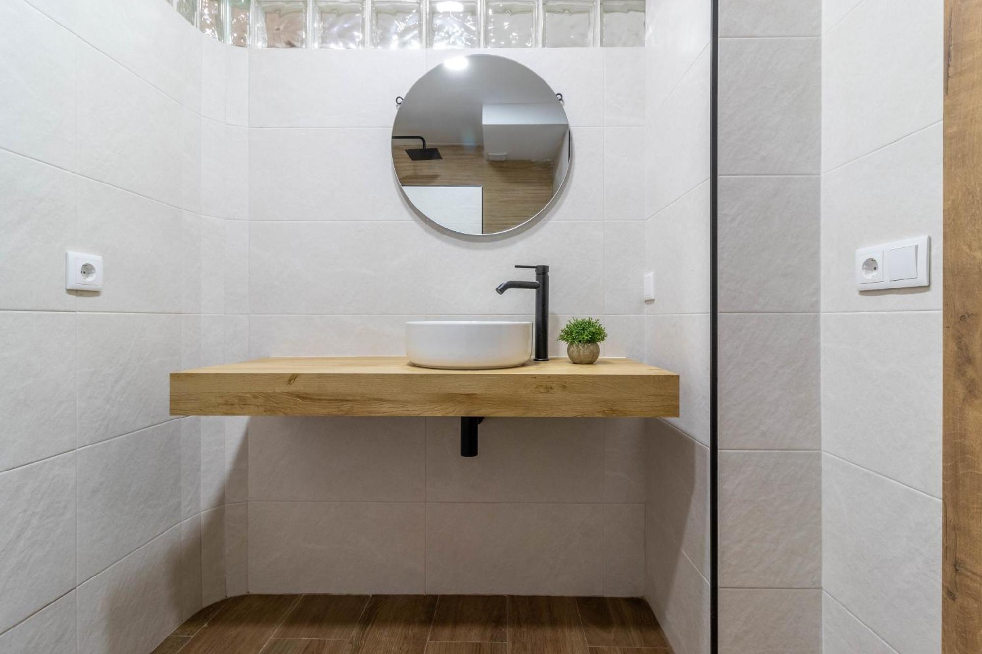 Lujo A Tu Alcance Con Spa Y Garaje Pleno Centro Уелва Екстериор снимка